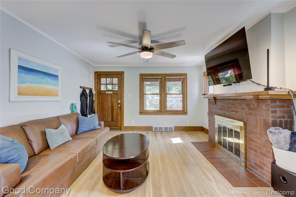 419 E 5th Street, Royal Oak, MI 48067 — Photo 8
