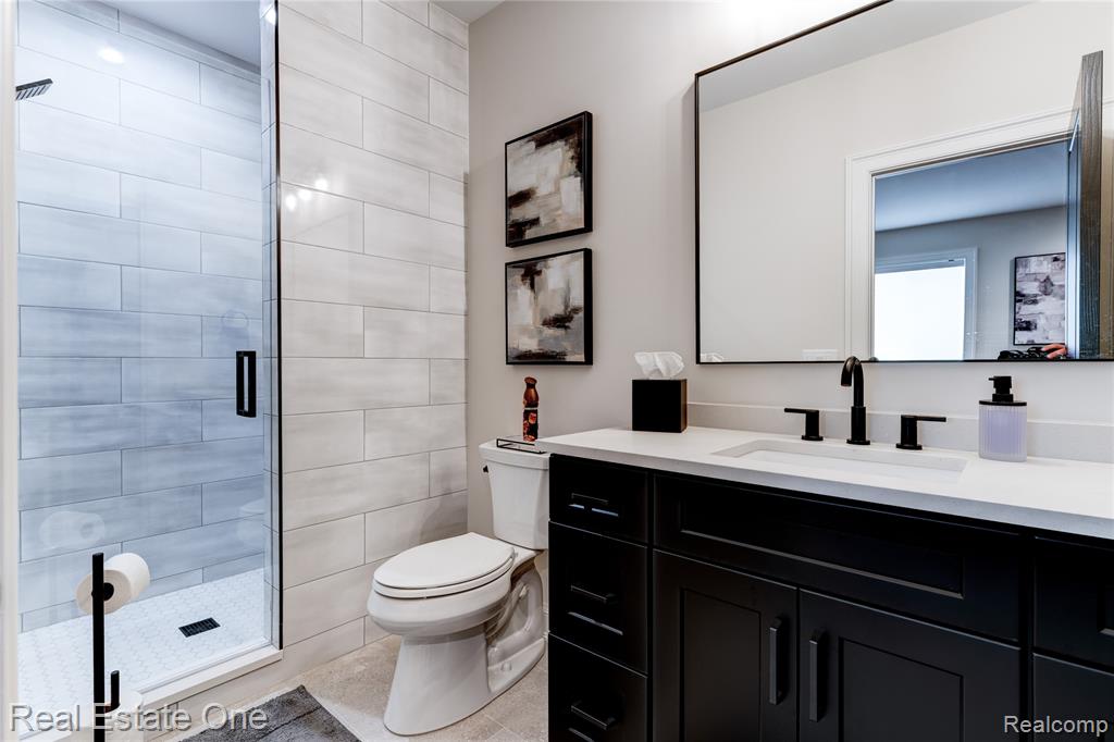 3370 Bloomcrest Drive, Bloomfield Hills, MI, 48304