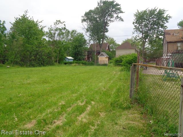 8415 Brush Street, Detroit, MI 48202 — Photo 11