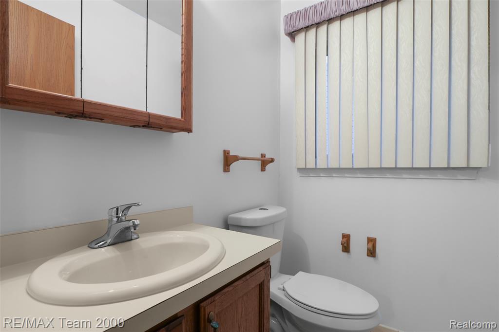 25134 Ann Arbor Trail, Dearborn Heights, MI 48127 — Photo 24