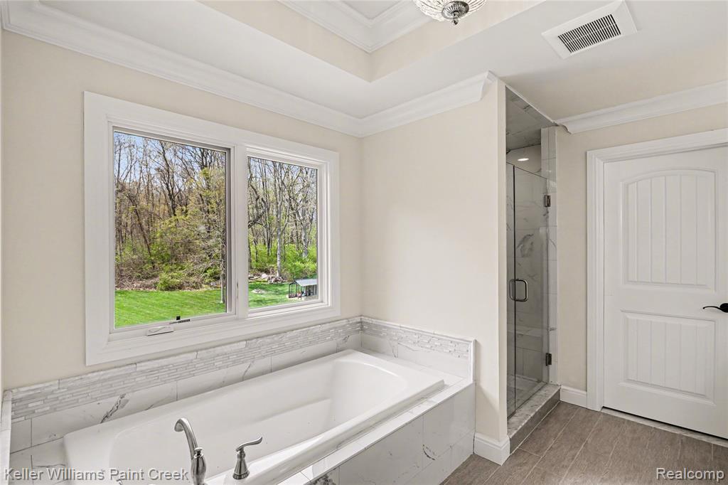 8135 Pine Knob Meadows Drive, Clarkston, MI 48348 — Photo 33