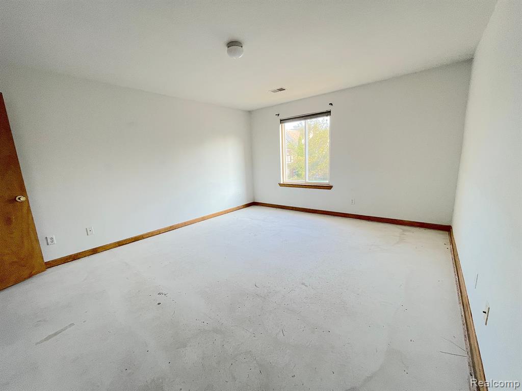 428 MARIGOLD Circle, Westland, MI — Photo 11