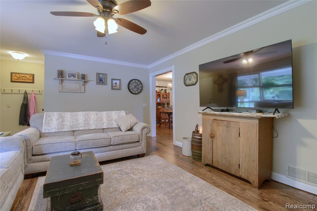 10784 Exeter Road, Carleton, MI 48117 — Photo 7