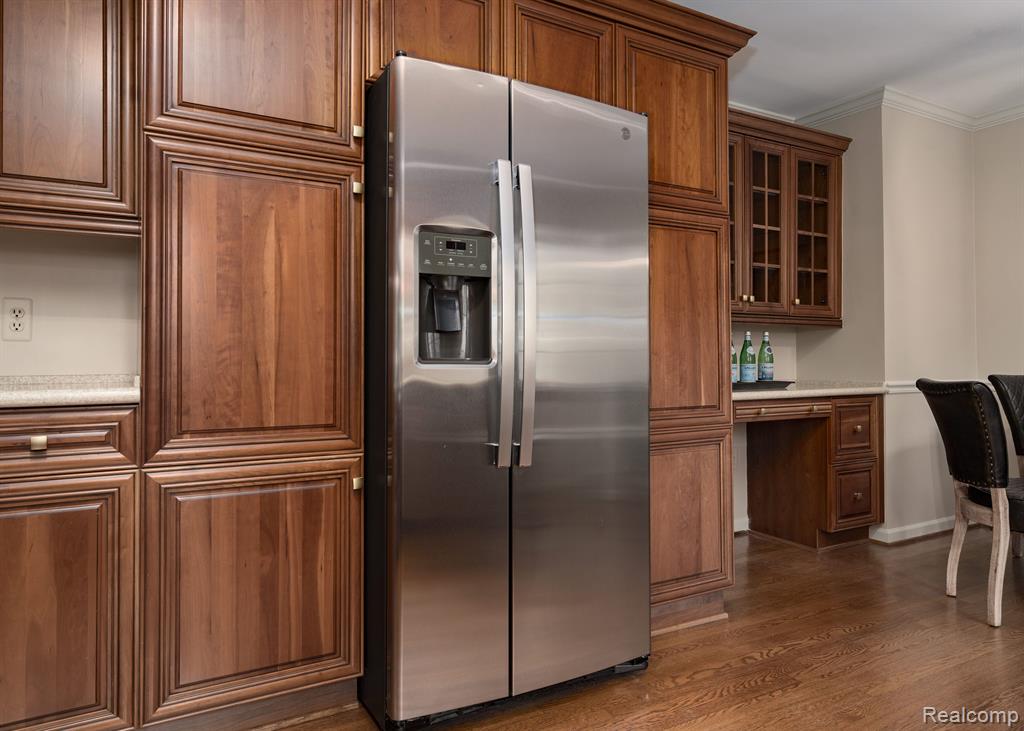555 N GLENGARRY Road, Bloomfield Hills, MI 48301 — Photo 12