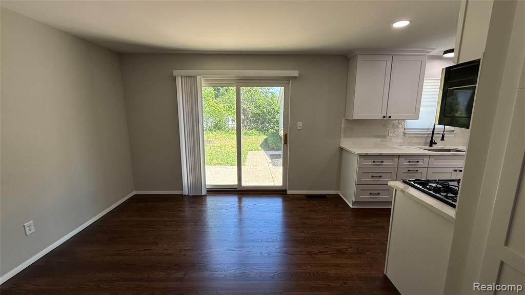 805 S Carlson Street, Westland, MI 48186 — Photo 6