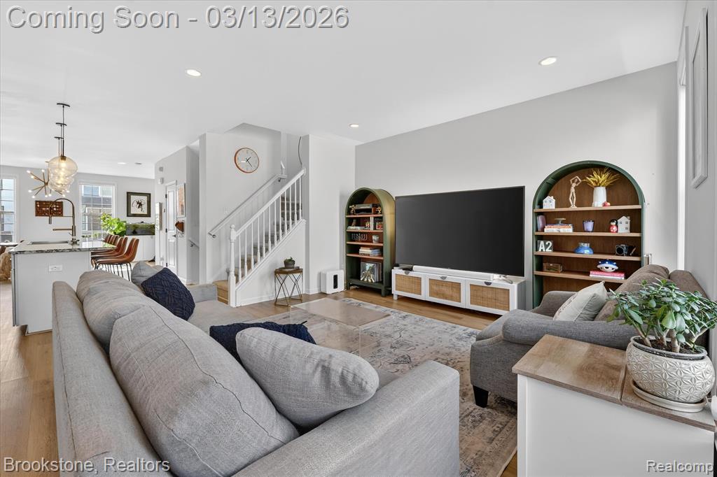 2721 S Spurway Drive, Ann Arbor, MI 48105 — Photo 10