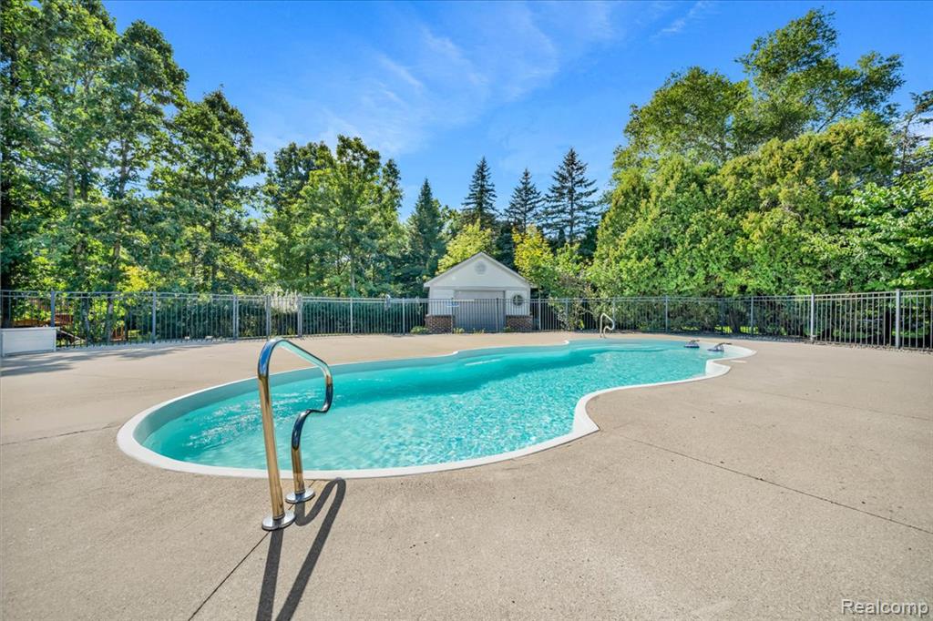 5365 Seminole Court, Commerce Twp, MI 48382 — Photo 53