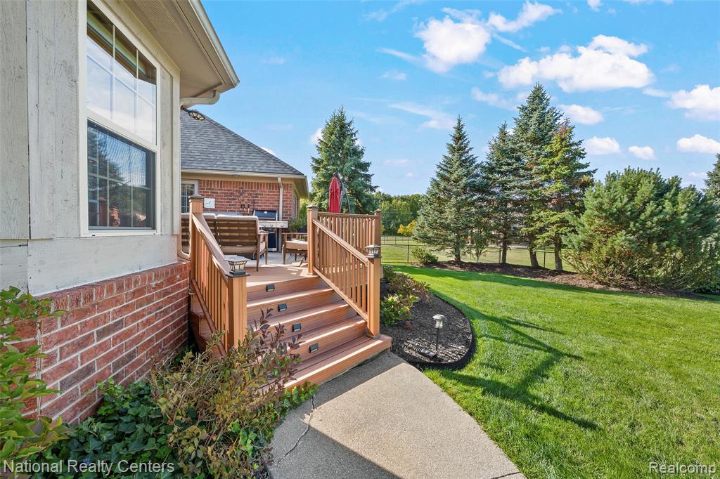 46245 Sawyer Lane, Macomb, MI 48044 — Photo 42