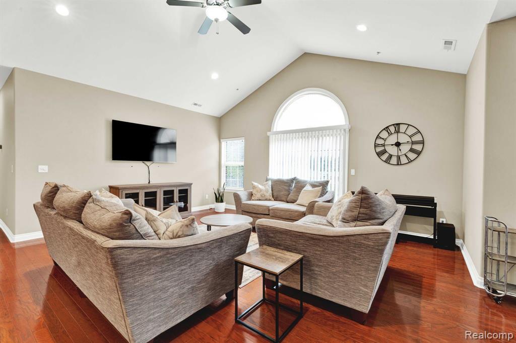 48888 Amanda Lane, Shelby Twp, MI 48317 — Photo 18