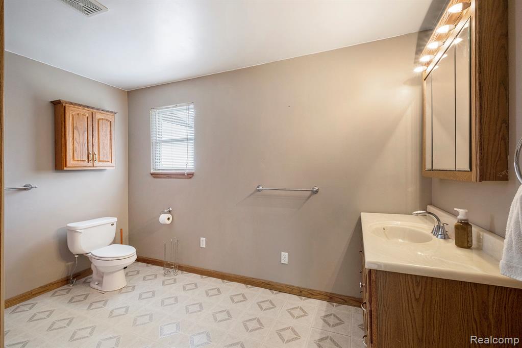 1490 Gage Road, Holly, MI 48442 — Photo 14