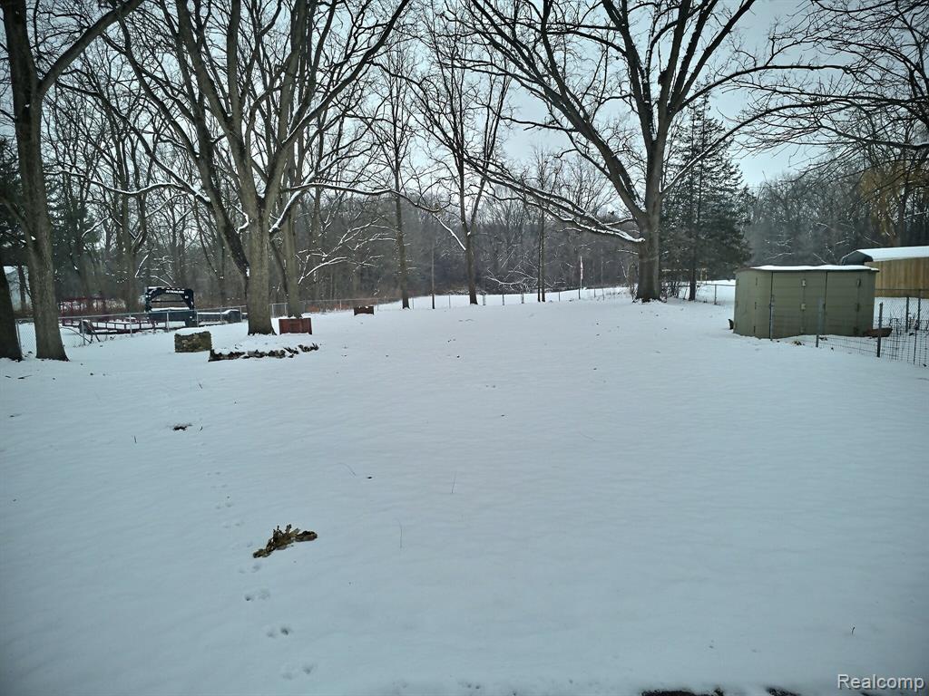 5366 Van Slyke Road, Flint, MI 48507 — Photo 12