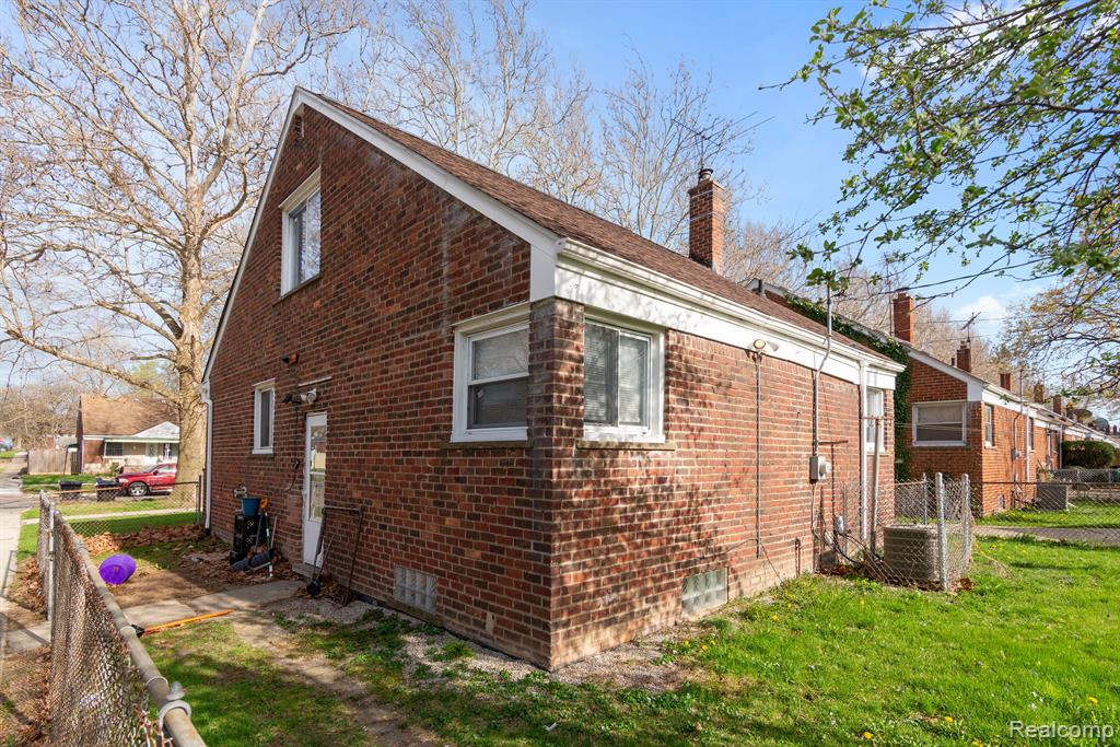 6545 ASBURY Park, Detroit, MI 48228 — Photo 22