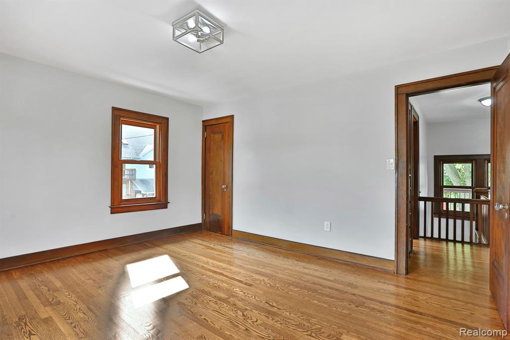 252 E ANN ARBOR Trail, Plymouth, MI 48170 — Photo 25