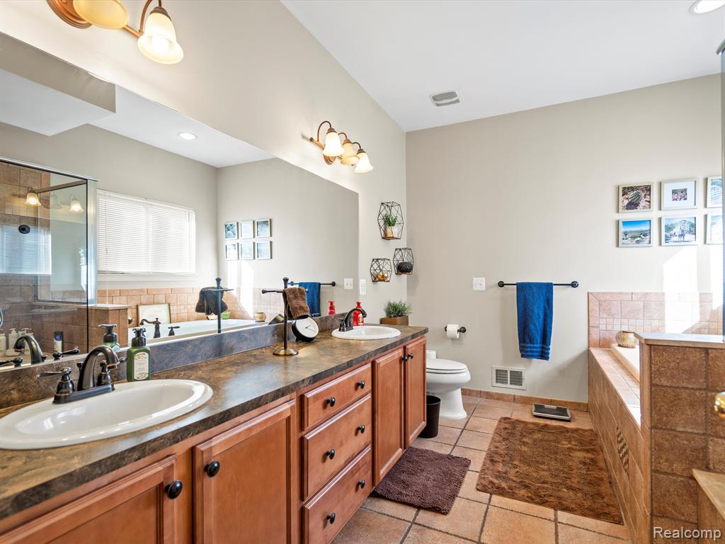 58787 VIRGINIA Circle, New Haven, MI 48048 — Photo 25