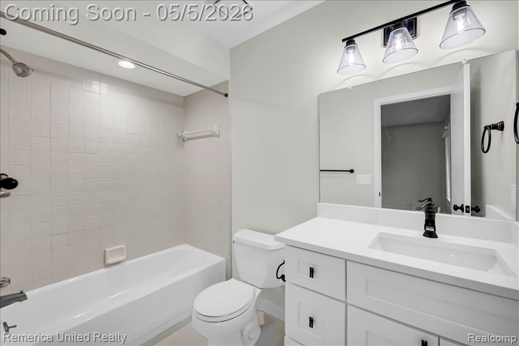 4605 Golf View Drive, Brighton, MI 48116 — Photo 17