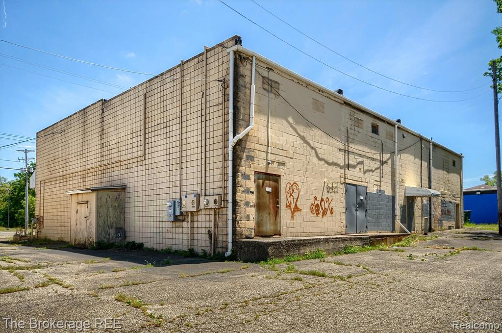 4032 Fenton Road, Flint, MI 48507 — Photo 5