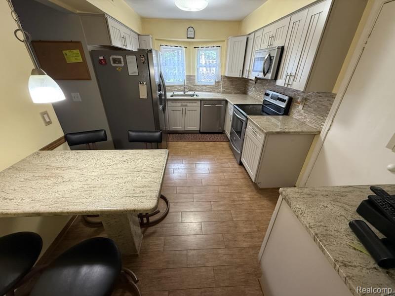 24349 Fairway Hills Drive, Novi, MI — Photo 5