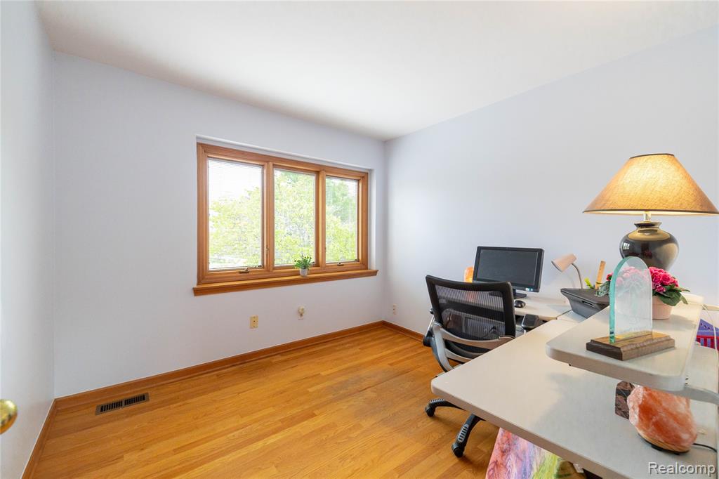 29462 East River Road, Grosse Ile, MI 48138 — Photo 48