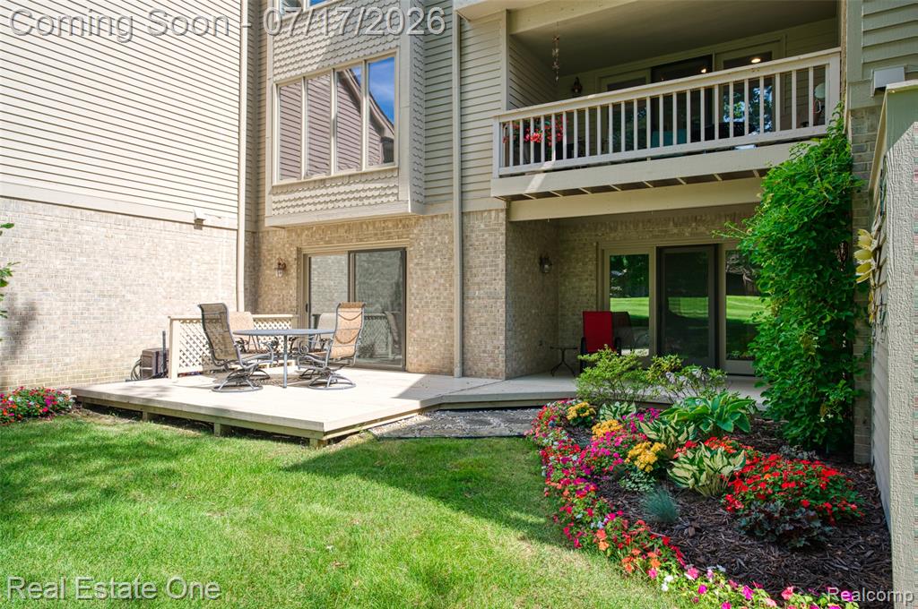 4884 Pine Eagles Court, Brighton, MI 48116 — Photo 8
