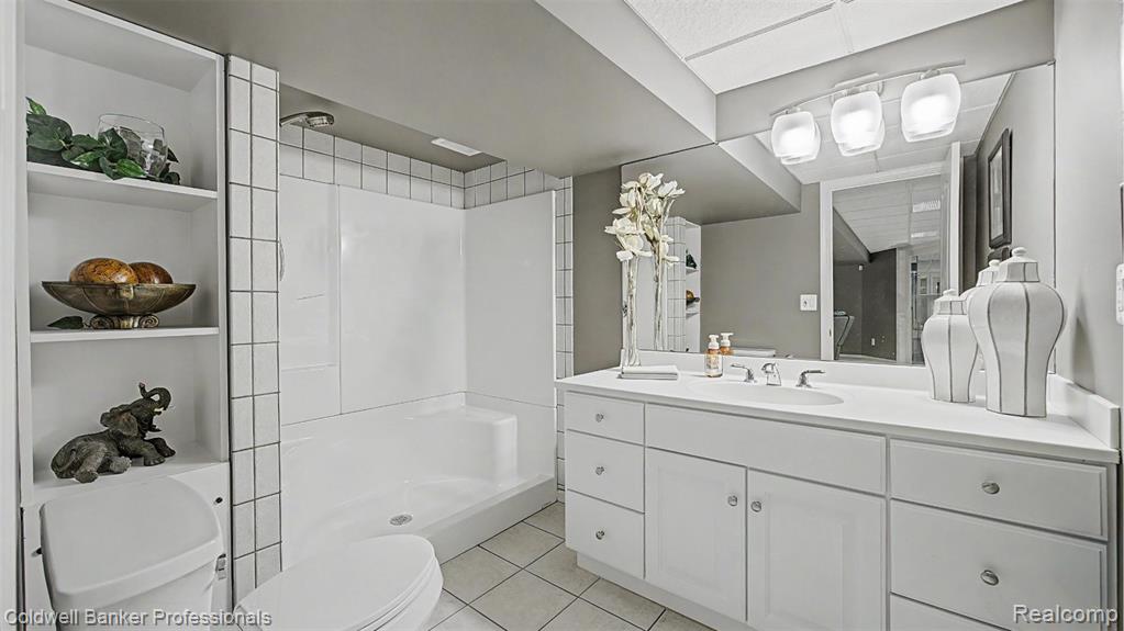 6400 Copper Creek Drive W, Washington, MI — Photo 49