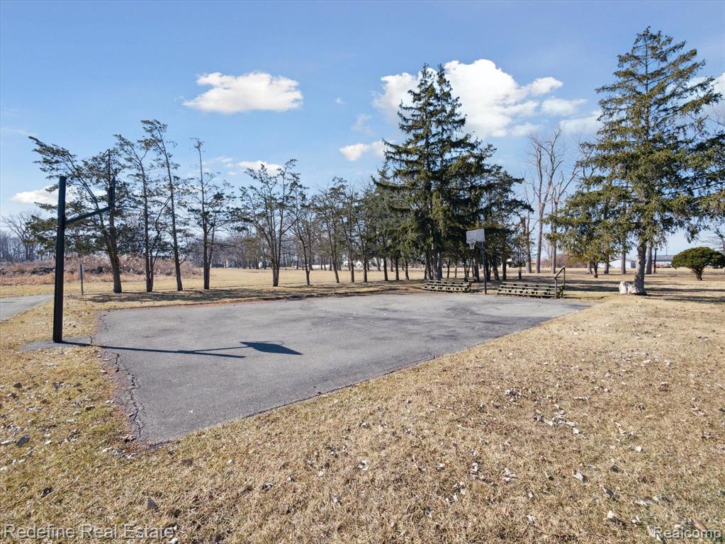 6730 Lakeshore Drive, Newport, MI 48166 — Photo 47