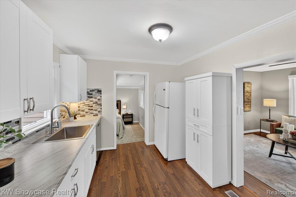 901 N Hix Road, Westland, MI — Photo 9