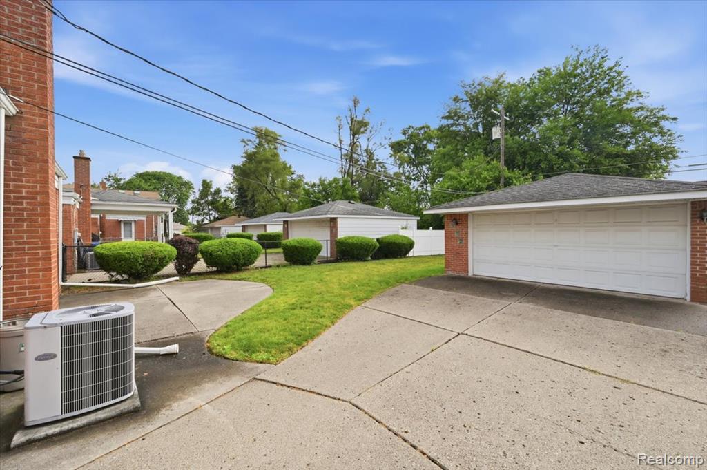 5918 N Lafayette Street, Dearborn Heights, MI 48127 — Photo 23
