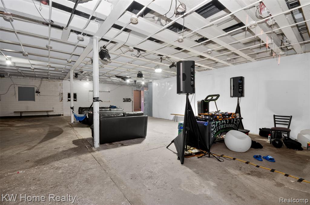 2628 Orleans Street, Detroit, MI 48207 — Photo 13