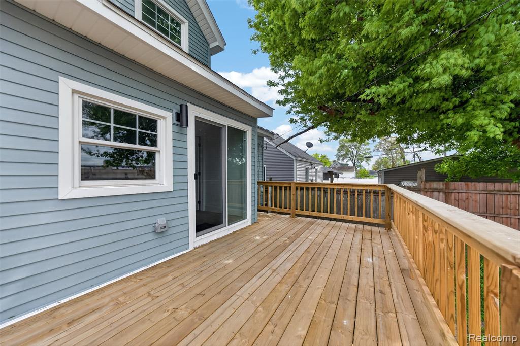 23313 Carlisle Avenue, Hazel Park, MI 48030 — Photo 30