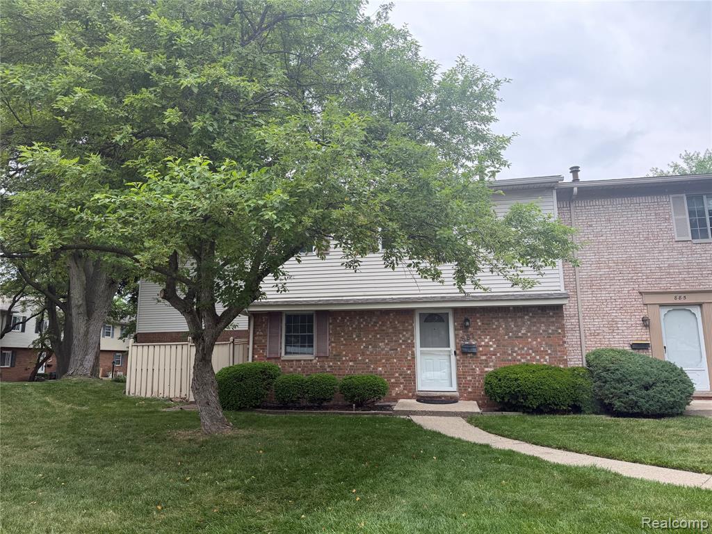 887 Kirts Boulevard, Troy, MI 48084 — front exterior