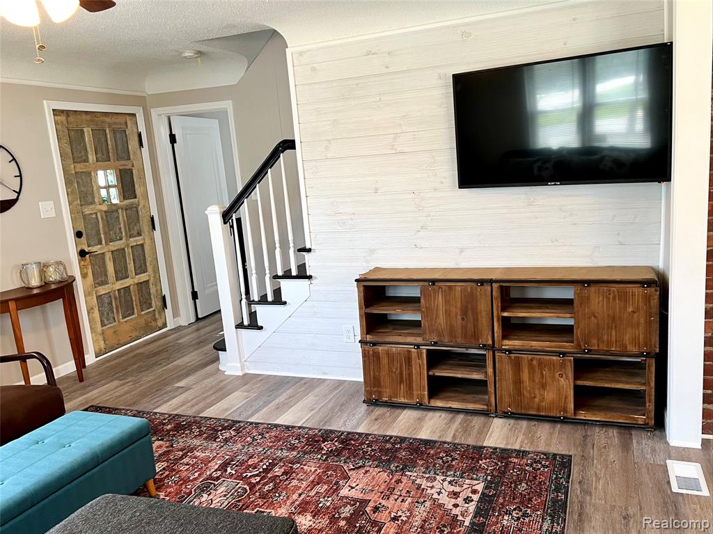 51470 Washington Street, New Baltimore, MI 48047 — Photo 20