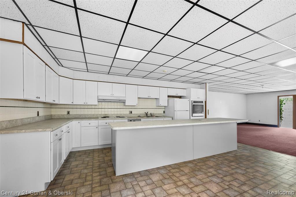 5620 Kaufman Street, Dearborn Heights, MI 48125 — Photo 10