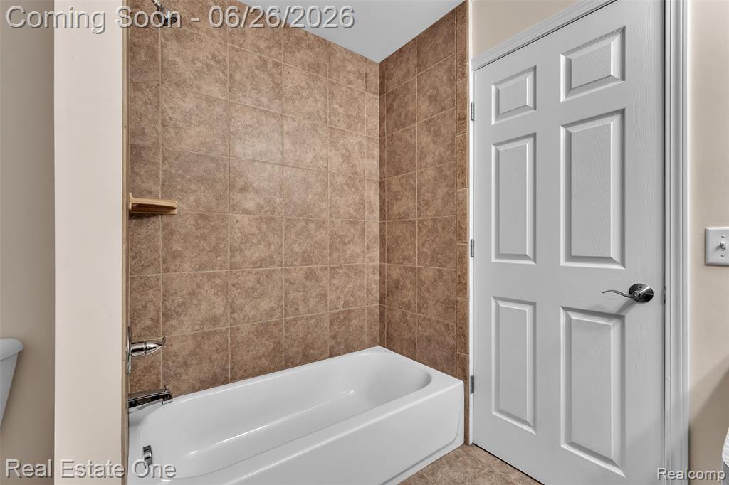 41590 Mitchell Road, Novi, MI 48377 — Photo 28