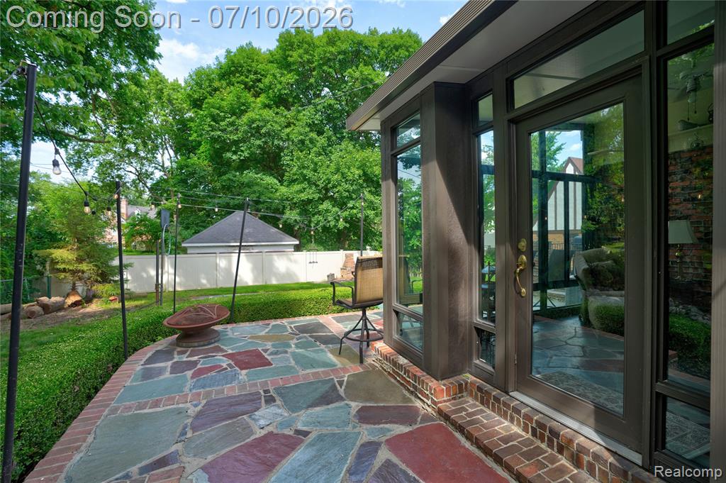 1117 South Drive, Flint, MI 48503 — Photo 9