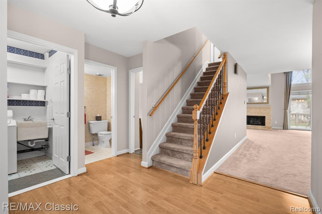 23127 Farmington Road, Farmington, MI 48336 — Photo 10