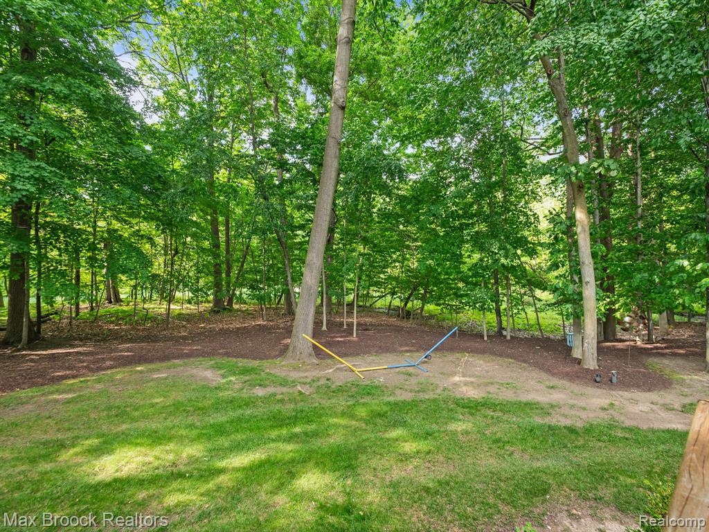 6224 Bromley Court, West Bloomfield, MI — Photo 52