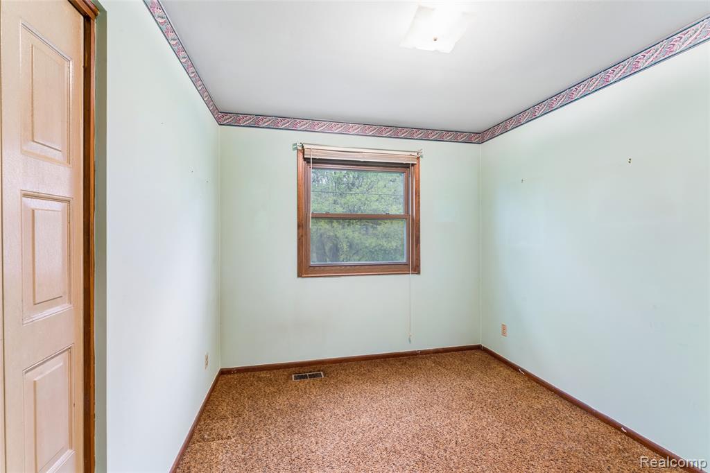5244 Rood Road, Holly, MI 48442 — Photo 27