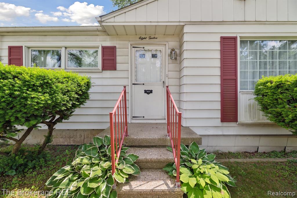812 E Atherton Road, Flint, MI 48507 — Photo 3