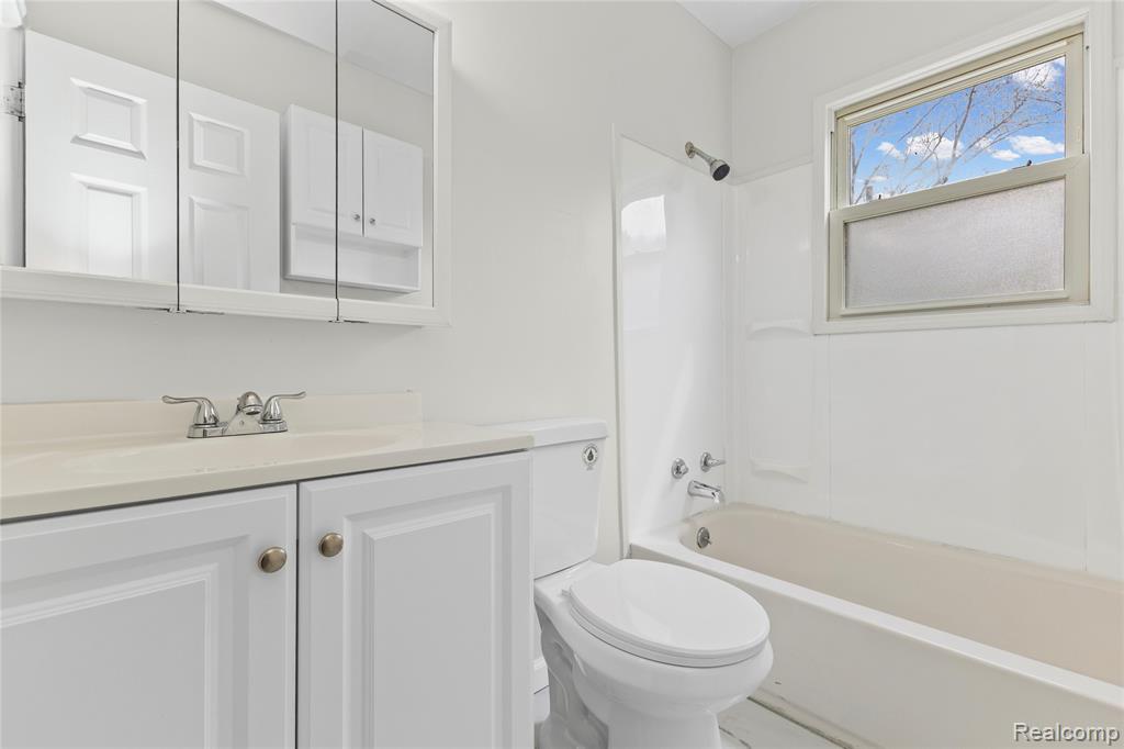 7426 Floral Street, Westland, MI — Photo 9