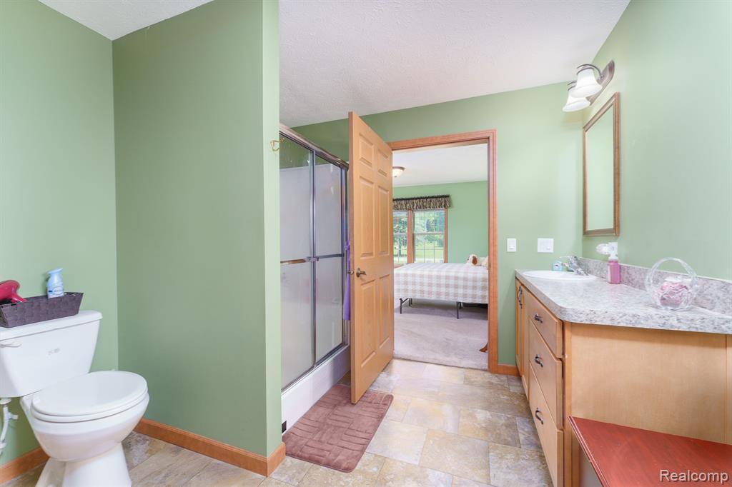 102 MELLADEE Lane, Morrice, MI 48857 — Photo 15