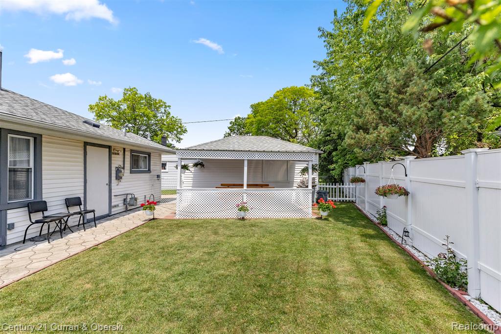 420 Lytle Place, Garden City, MI — Photo 27