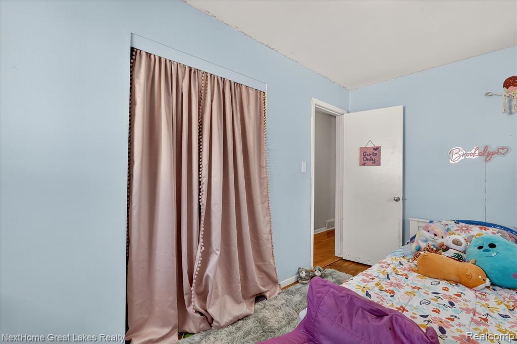 4444 Carmanwood Drive, Flint, MI 48507 — Photo 23