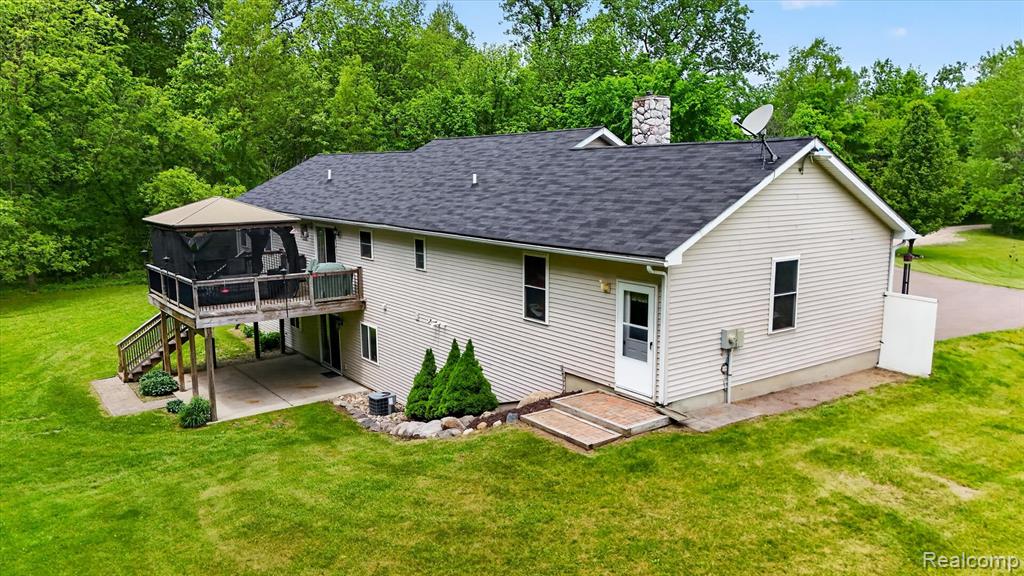 9565 Crofoot Road, Fowlerville, MI 48836 — Photo 48