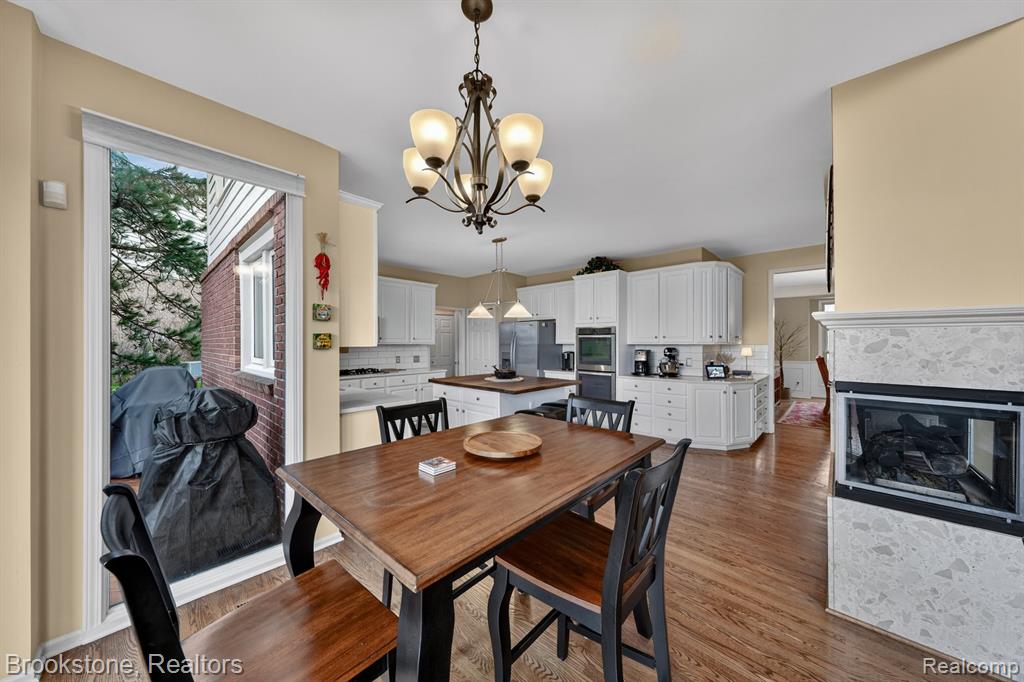 4054 Calumet Drive W, Rochester, MI 48306 — Photo 17