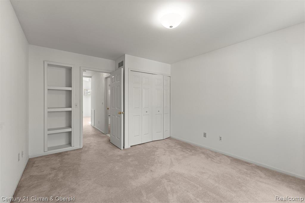 9412 Westwind Drive, Livonia, MI 48150 — Photo 20
