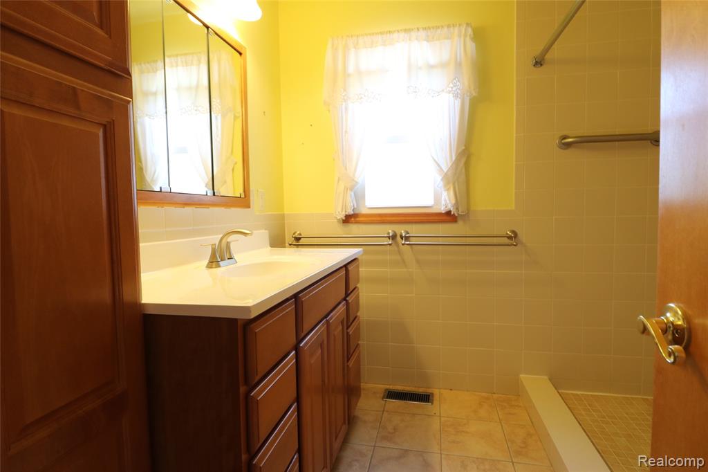145 Ward Street, Croswell, MI 48422 — Photo 15