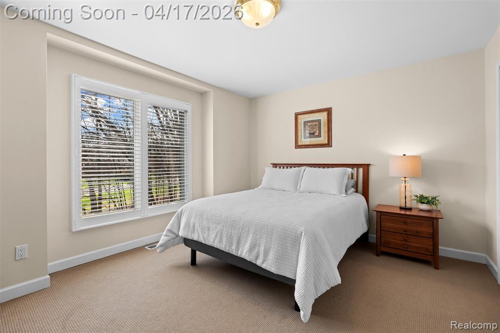 5146 Lagoons Circle, 22, West Bloomfield, MI 48323 — Photo 29