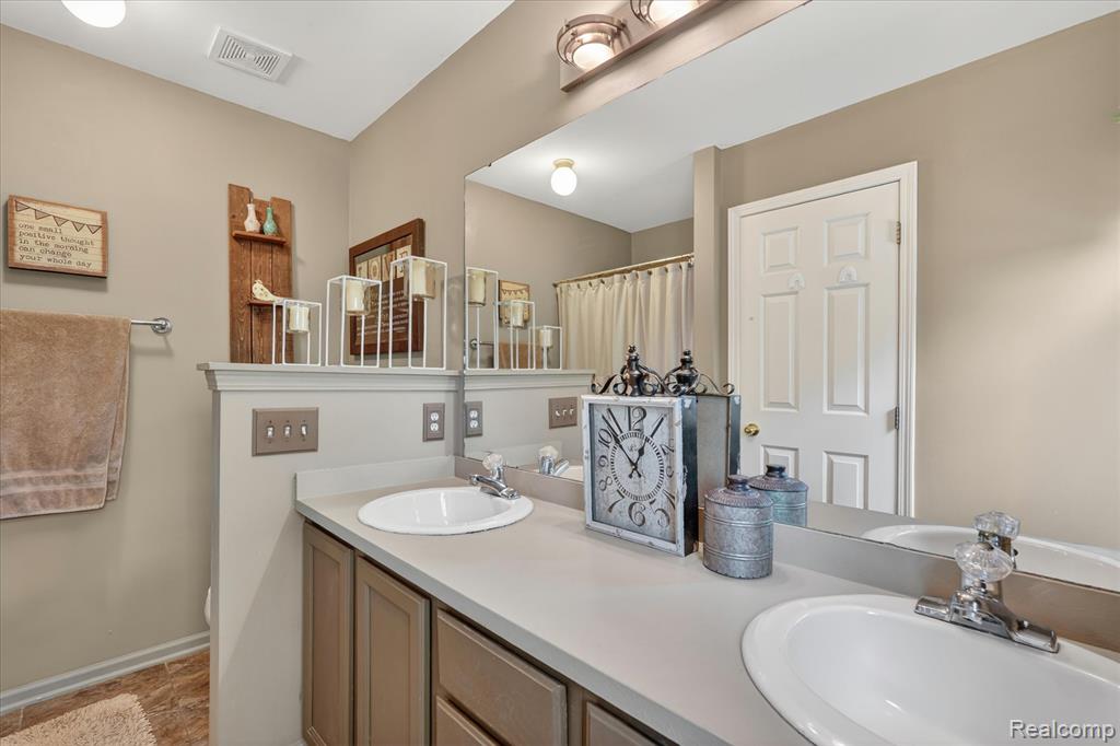 764 Town Trail, Pinckney, MI 48169 — Photo 20