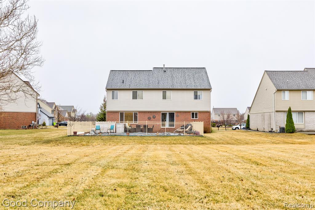 755 OAK POINT Lane, Madison Heights, MI 48071 — Photo 64