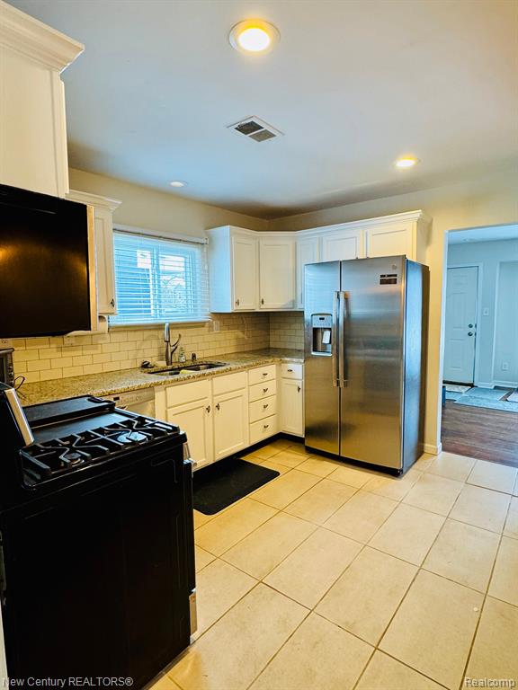 4327 Hampton Blvd, Royal Oak, MI 48073 — Photo 4